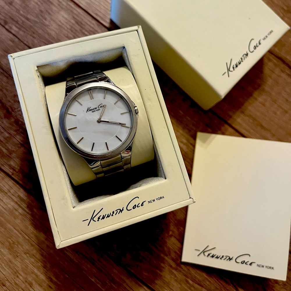 Kenneth Cole New York - Silver Watch